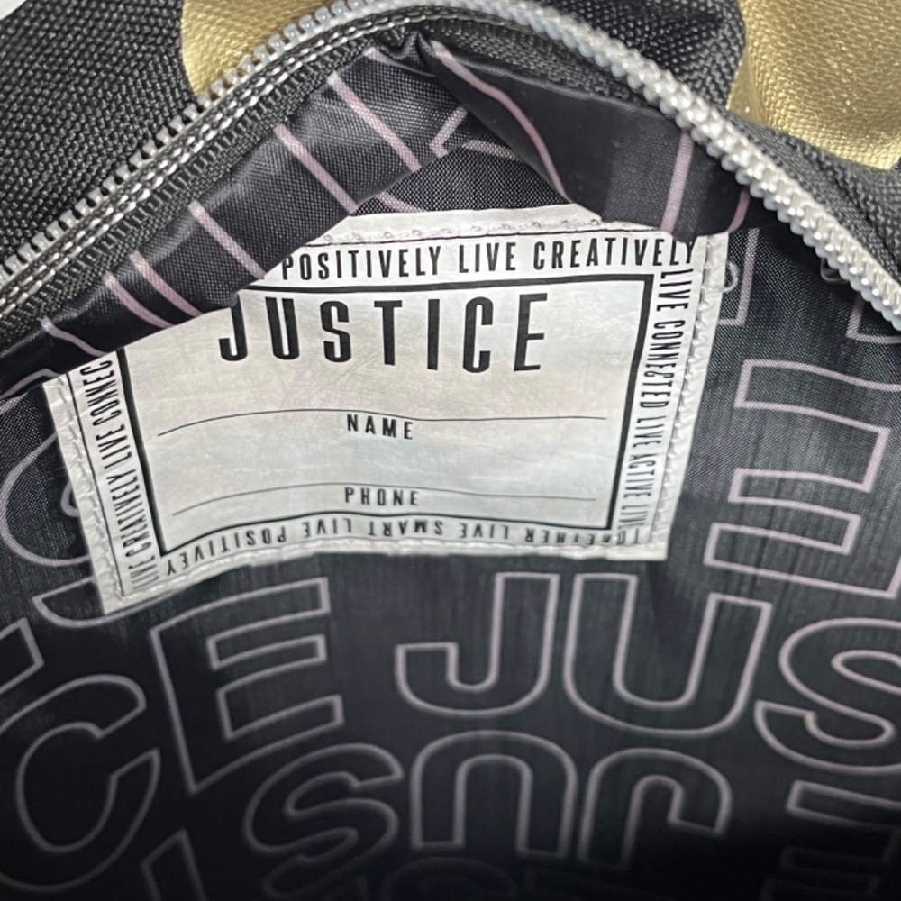 Backpack - Picture 3 of 5